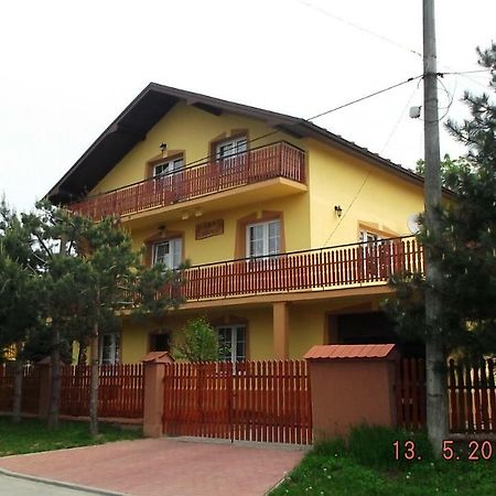 B & B Leliwa 타르노프 외부 사진
